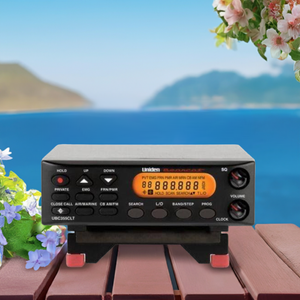 Uniden UBC355CLT is a versatile desktop and mobile radio scanner that covers a frequency range of 25-960MHz.