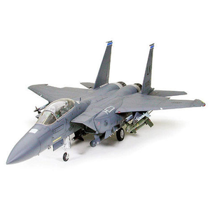 TAMIYA 60312 F-15e  With Bunker Buster 1:32 Aircraft Model Kit