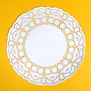White Round Kraft Paper Doilies 22cm / 8.5 in - Pack of 250