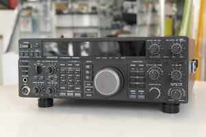 Second Hand Kenwood TS-850SAT HF Base Transceiver with ATU