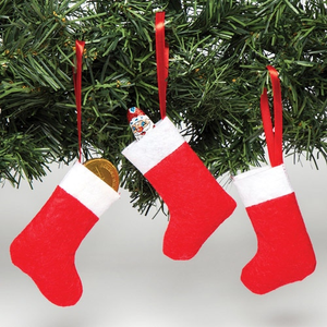 Kleine Weihnachtsstrümpfe aus Filz