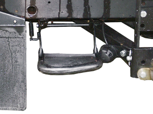 Folding rear door step with rubber top - STC7632