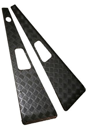 Defender Full Length Wing Top Protectors (pair)- black - hole for aerial on RH wing