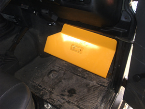 Defender RHD Pedal Lock - Not Puma