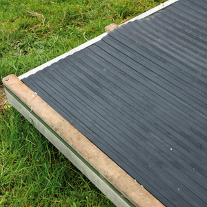 Broad Ribbed Rubber Horse Box Matting