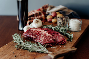Beef Hanger Steak - (1.35 lbs)