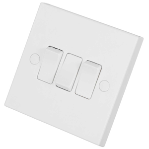 900 Series 10A 3 Gang 2 Way Light Switch White