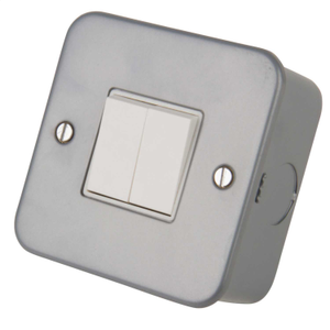 10A 2 Gang 2 Way Light Switch Metal Clad