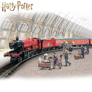HOGWARTS Express Model Train Collection