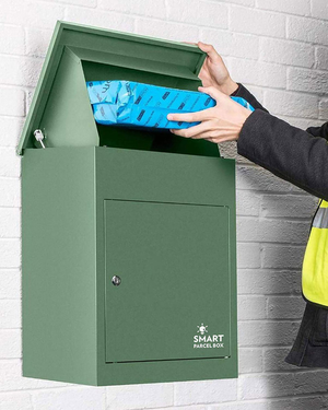 Smart Parcel Box® Medium Front Access Green