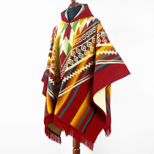 Guismi – Alpaca Wool Hooded Poncho – Aztec Pattern – Red