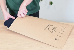 Paper Mailing Bags - Priory Elements EcoMailingBags™ - Letterbox Friendly - 430 x 290 x 25mm - Polar Bear - 100 Bags