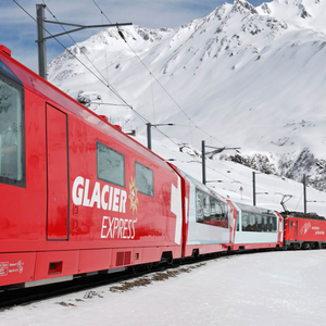 Classic Glacier Express at Christmas