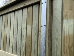 Mi-T® Post Galvanised 2.7m Long complete with 12 Screws
