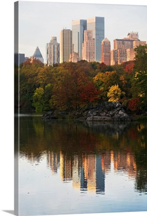 USA, New York City, Manhattan skyline from Central Park