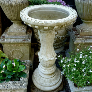 Antique Style 'Parisian' Bird bath by Sparta Statues