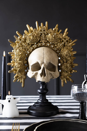 Natural King Skull Ornament