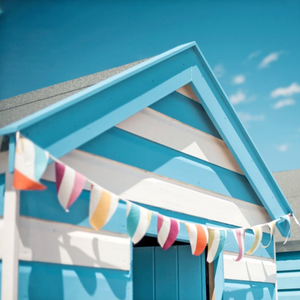 Moonpig Designers Photographic Beach Hut With Bunting Just A Note Card