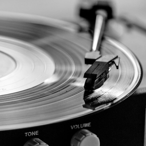 Moonpig Designers Photographic Retro Record Player Card