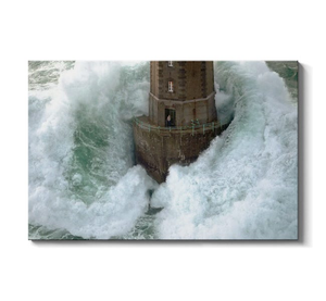 Phares Dans La Tempête – La Jument