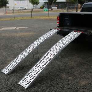  Pair of Heavy Duty Lawn Mower Loading Ramps Pair w/ Support Legs 1360kg Ride On