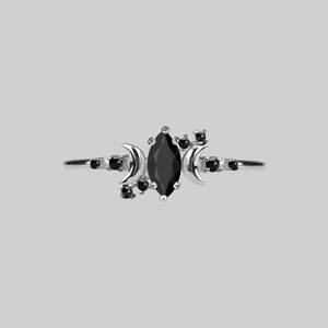 MOONDANCE. Black Spinel Silver Ring - Silver / Medium