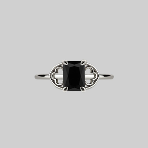 RAPTURE. Onyx & Gothic Arches Ring - Silver - Silver / Large