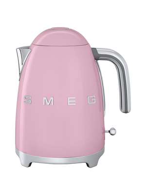 Smeg KLF03PKUK 50s Style Kettle Pink