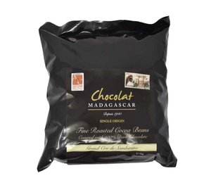 Chocolat madagascar roasted cocoa beans covered in 100% dark chocolate - 1kg