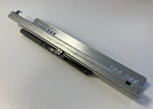 UN4 R/H Drawer Runner 320 mm