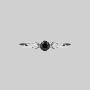 CAPULET. Black Spinel Trilogy Silver Ring - Silver / Large