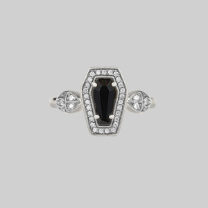MORI. Black Onyx & Crystal Coffin Silver Ring - Silver / Small
