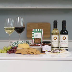 The Picnic Essentials Gourmet Gift Box