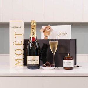 Moet Relaxation Gift Box