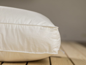 British Bed Company The Side Sleeper Pillow Hollowfibre Fibre Filled Pillow