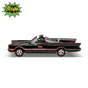 BATMAN: Race Into Action Sculpture Collection