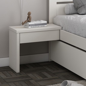 Noomi Pradis Nightstand White