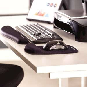 PlushTouch™ Mouse Pad Palm Support - Black