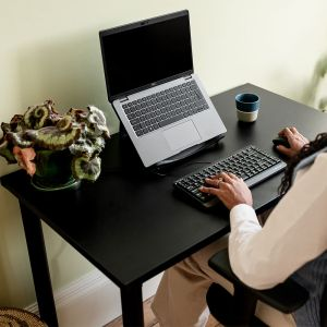 Positiv Homeworker Desk (Foldaway Legs)
