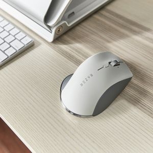 Humanscale x Razer™ Pro Click Mouse
