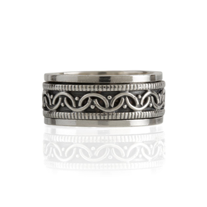 Celtic Bravery Unisex Silver Spinning Ring (L (UK))