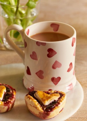 Pink Hearts 1/2 Pint Mug