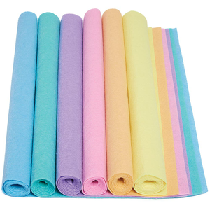 Rouleaux de feutre pastel
