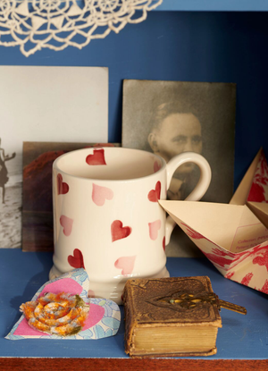 Seconds Pink Hearts 1/2 Pint Mug