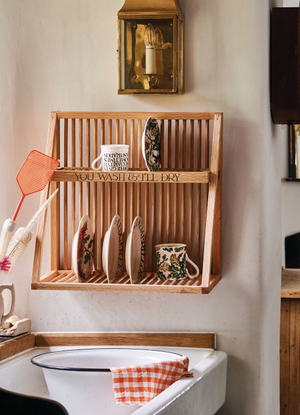 Black Toast Wooden Plate Rack