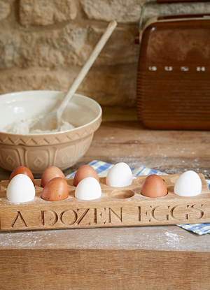 Black Toast Wooden Eggs Holder
