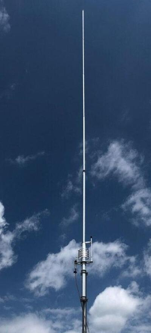 Grazioli HW10V 1/2 HF vertical antenna tuneable from 26 to 30 MHz.