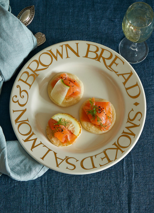 Gold Toast Smoked Salmon Medium Dinner Plate, 8.5 Inch