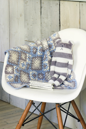 Granny Square Baby Blanket Crochet Pattern