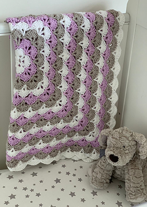 Shells Blanket in Cygnet Baby Pato DK (CY1222) - PDF - Print at Home